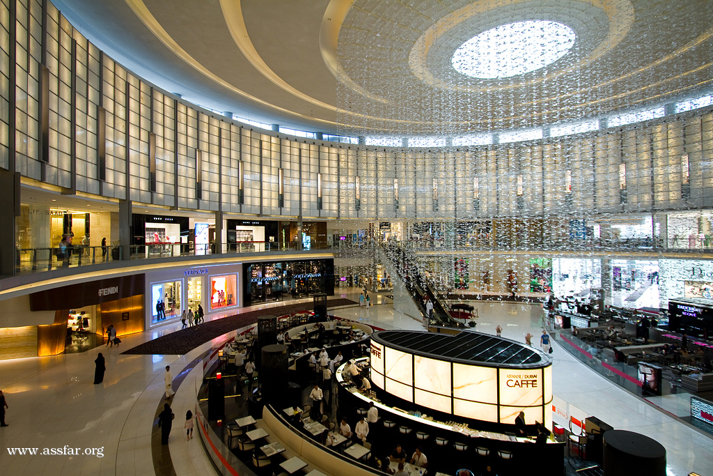 Shopping mall 2. Торговый центр Дубай Молл. ТЦ В Дубае Дубай Молл. Дубай Молл самый большой в мире торговый центр. Бурдж Халифа торговый центр.
