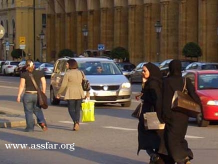 سياحة الخليج تبدأ بالقروض والأقساط